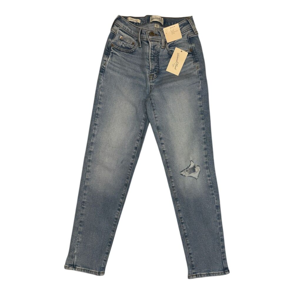 Universal Thread Light Wash Distressed Skinny Jeans Size 2R